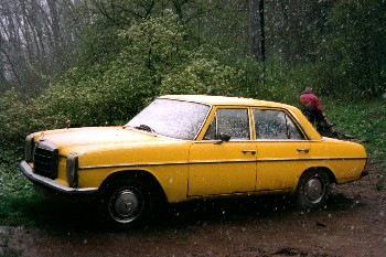  das eine Foto vom gelben Daimler