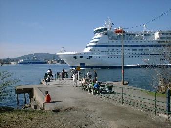 ganz sch&ouml;n gross, so'n Dampfer